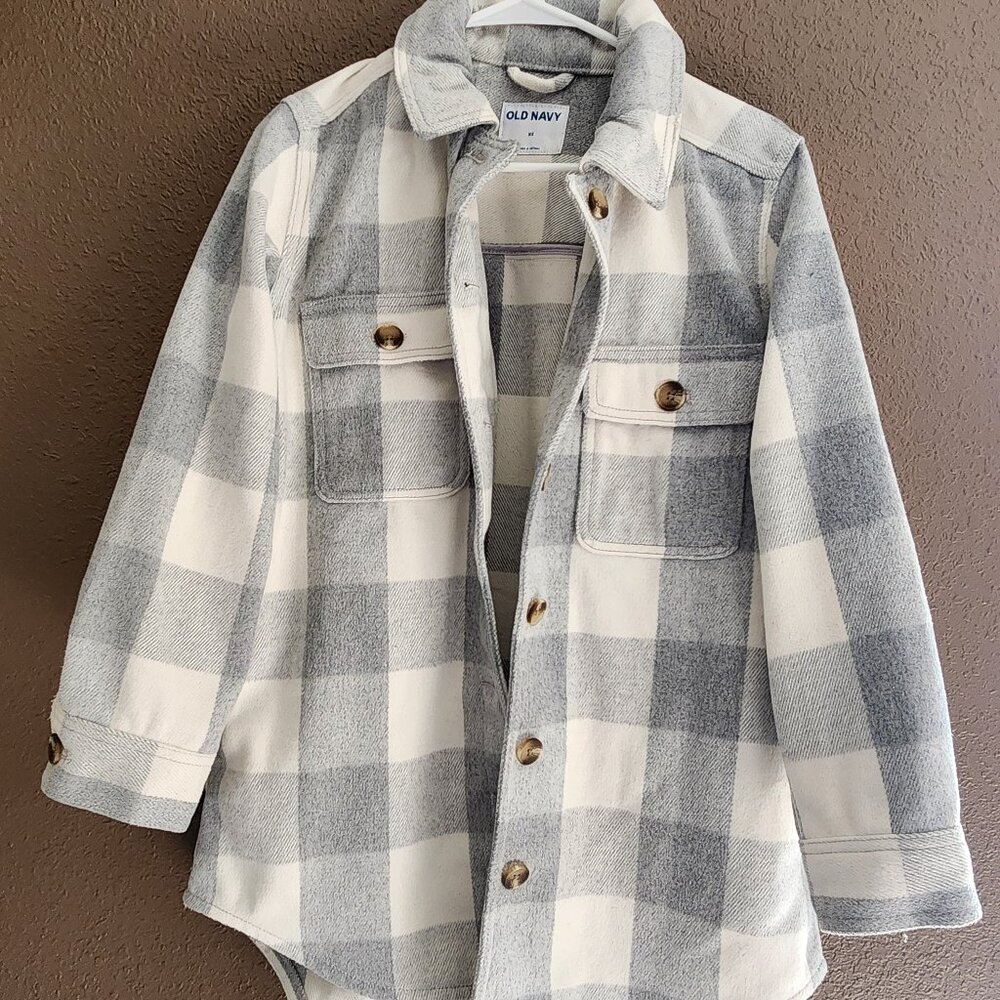 🆕 Old Navy Plaid Shacket